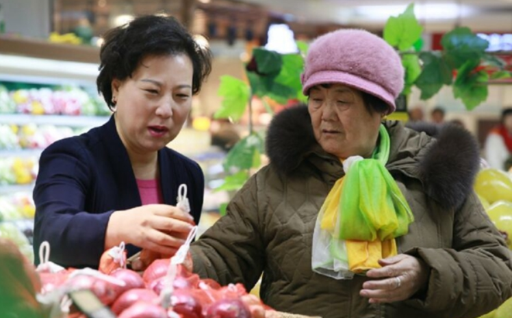 华冠为百姓服务理念20多年未曾改变“永远对得起顾客挣来的每一分钱”